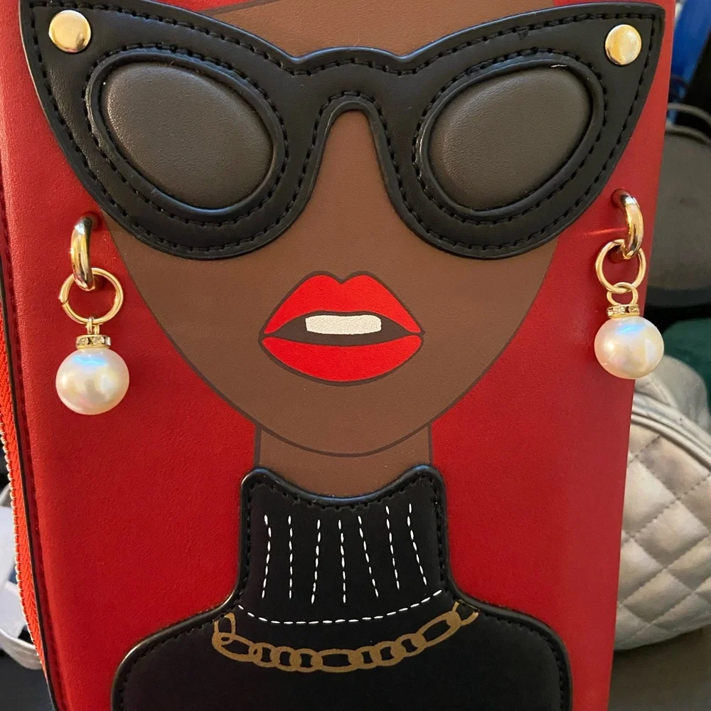 Red/Black/Brown graphic Handbag (Morph Boutique) - Picture 3 of 7
